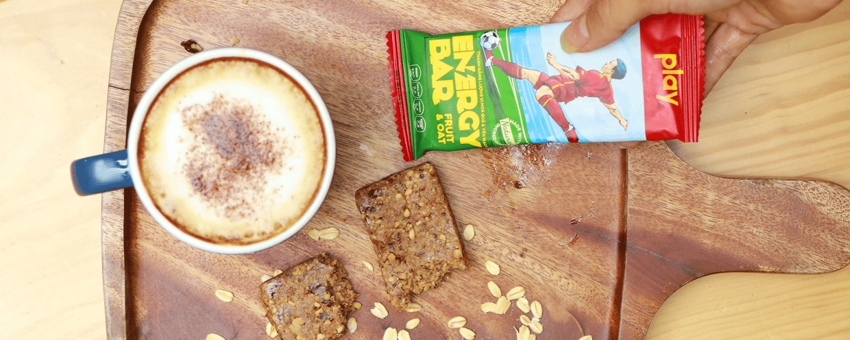 Thanh năng lượng PLAY Energy Bar không “boost” năng lượng mà sẽ bổ sung & duy trì năng lượng bền bỉ trong vòng 2-3 giờ