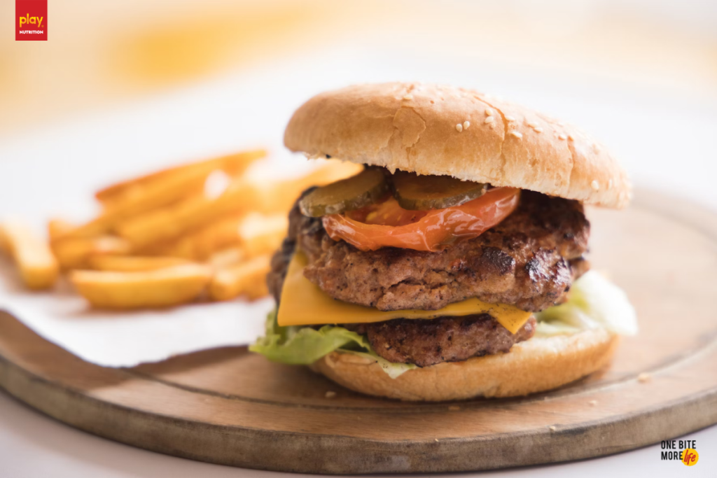 Chất béo xấu (saturated fat) chứa nhiều trong các loại thực phẩm dầu mỡ, đồ ăn nhanh mới là nguyên nhân chính dẫn đến béo phì - Ảnh: Unsplash