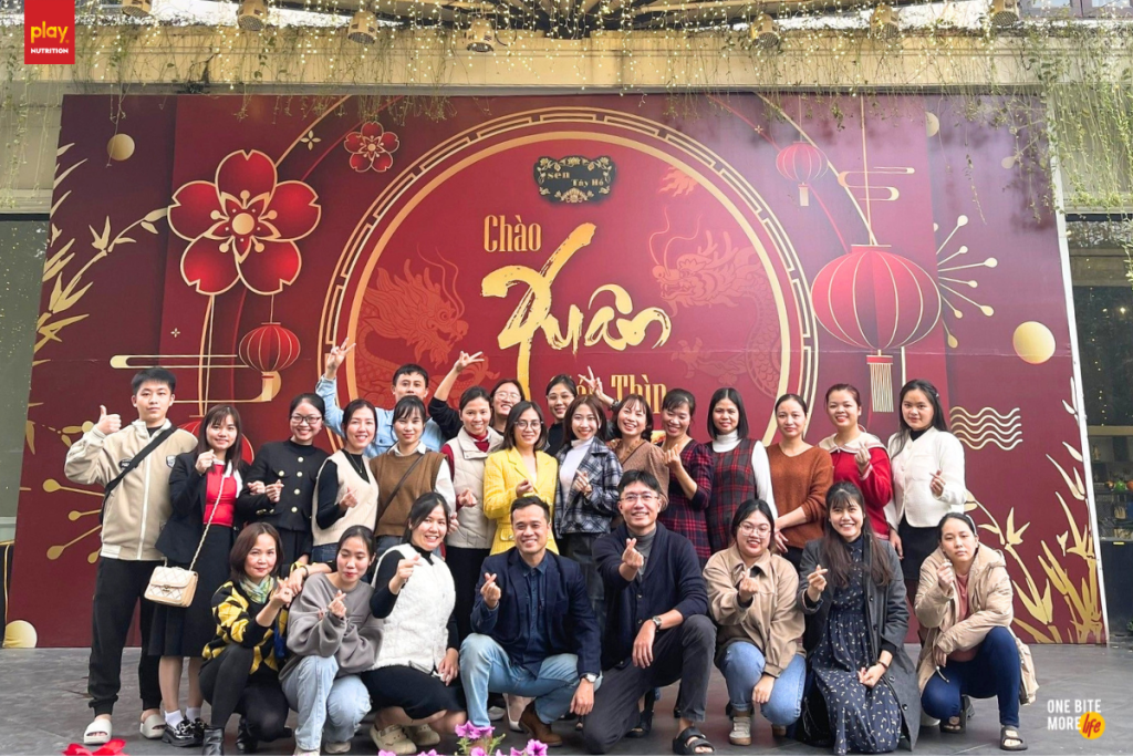PLAY Nutrition là thương hiệu tiên phong trong các sản phẩm bánh ăn liền dinh dưỡng như thanh năng lượng, thanh hạt dinh dưỡng, bánh gạo dinh dưỡng.